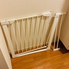 段差の少ないベビーゲート(白)