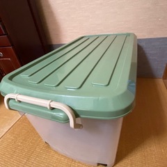 衣装ケース