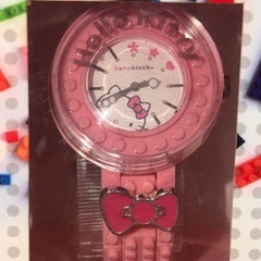ハローキティのブロック時計の画像