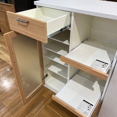 【トレファク神戸南店】レンジ台 2枚扉 ナチュラル×ホワイトです‼︎【取りに来られる方限定】の画像