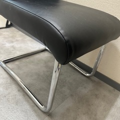 スタイリッシュな椅子の画像