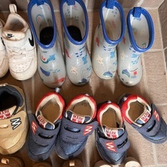 子供用シューズの画像