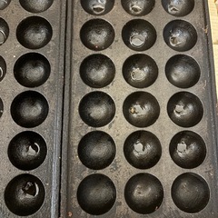 業務用たこ焼き器１８穴✕３枚【鉄板焼入れ済み】の画像