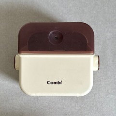 Combi 哺乳瓶用消毒ケースの画像