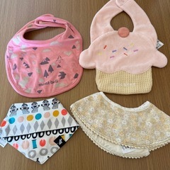 うさぎの着ぐるみ、70センチロンパース下着、スタイのセットの画像