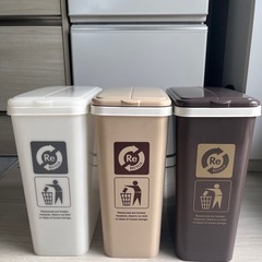 【譲渡者確定】ゴミ箱3個セット　室内使用の画像
