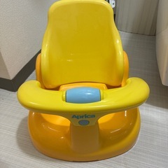 アプリカ　ベビーバスチェアの画像