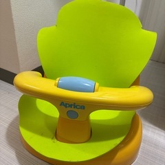 アプリカ　ベビーバスチェアの画像