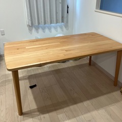 ダイニングテーブル