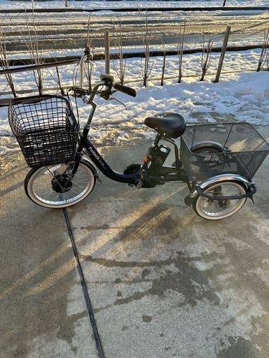 電動アシスト三輪自転車