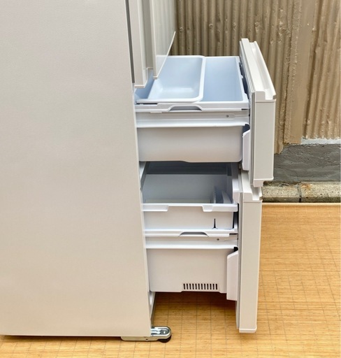 三菱電機　272L冷凍冷蔵庫　MR-CX27J-W