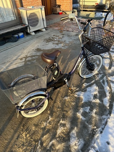 電動アシスト三輪自転車