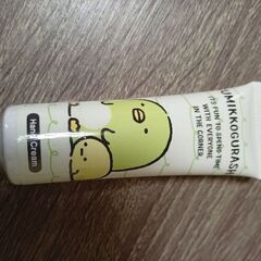 すみっコぐらし　ハンドクリーム　ペンギン