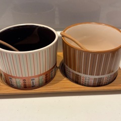 美品　調味料ポットの画像