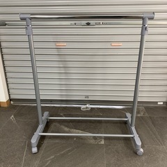 店舗・出張買取実施中★ハンガーラック　高さ調節可能
