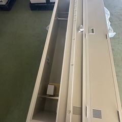 新古品 3人用ロッカーの画像