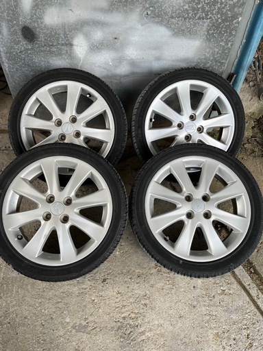 ダイハツ　純正16インチ