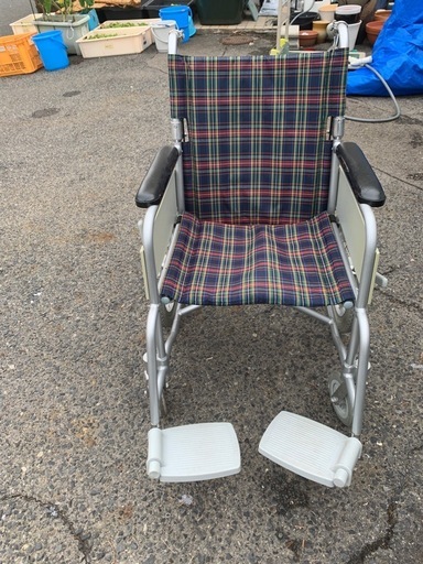 幸和製作所TacaoF B-40 介助式車椅子 背折れタイプ アルミ製介護車