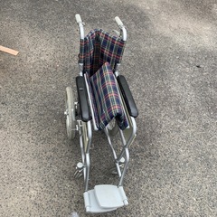 幸和製作所TacaoF　B-40 介助式車椅子　背折れタイプ　アルミ製介護車の画像