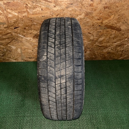 BS VRX3 235/45R18 21年 7.5mm 1本