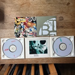 ベストアルバム『THE BLUE HEARTS〜EAST WEST SIDE STORY』の画像