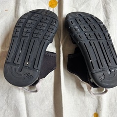 New balance　黒　サンダル　14cm ニューバランスの画像