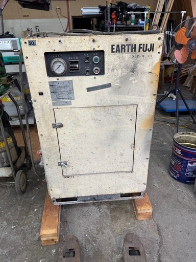 コンプレッサー