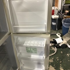 足片方無し　無印良品　140L 2018年製　冷蔵庫の画像