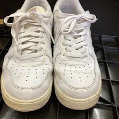 NIKEスニーカー26.5㎝☆白スニーカー☆スポーツ☆NIKE☆ファッションの画像