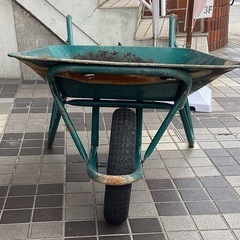 【中古B】一輪車　浅型の画像