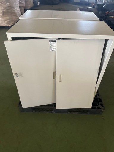 キャビネット 書庫 引戸