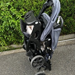 2人乗りベビーカーの画像