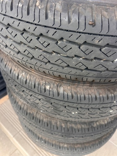 軽タイヤ　新品同様