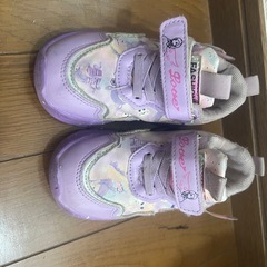 女の子 光るくつの画像