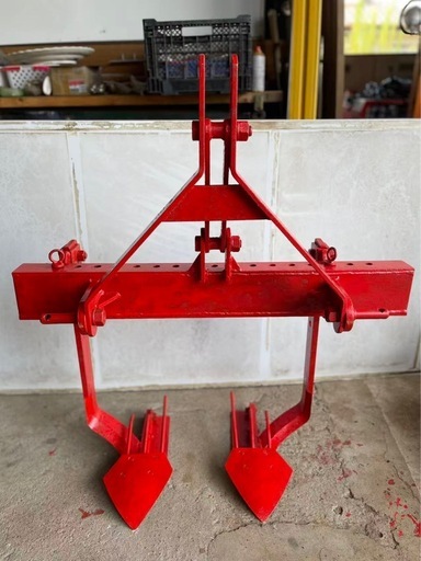甘薯　芋掘り機　掘り取り機　