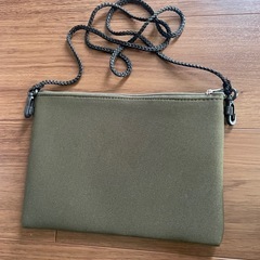 JKM メッセージプリントポーチ オリーブの画像