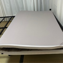 【無料】ダブルベッドフレーム＋NITORIマットレス（幅135cm）9/30〜10/1 市谷引取限定
の画像