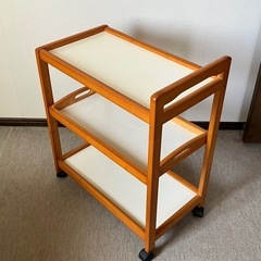 キャスター付き木製ワゴン・キッチンワゴン 三段の画像