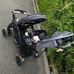 2人乗りベビーカーの画像