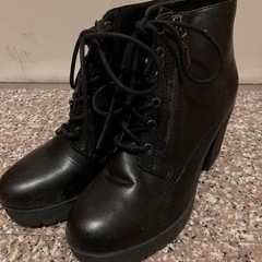 ベルシュカ　ショートブーツ