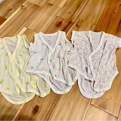 【美品含む】ユニクロ　ロンパース5枚セット　60サイズの画像