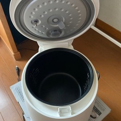 炊飯器の画像