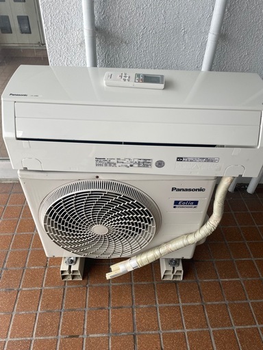Panasonicエアコン CS—J288C-W 2018年製 おもに10畳用