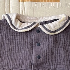 双子　まとめ売り　ロンパース　半袖　ズボン　の画像