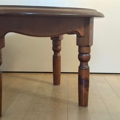 木製　テーブルの画像