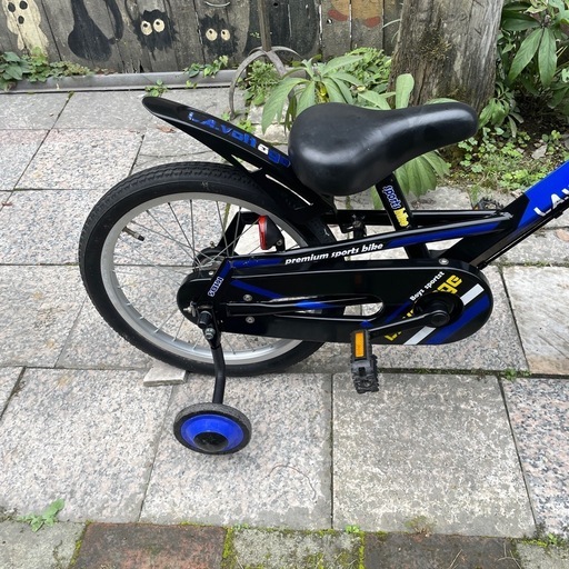 【5556】幼児車　18インチ　7,200円（防犯・税込）