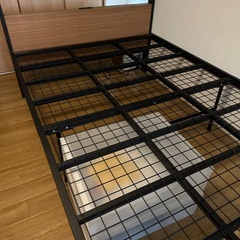 【定価約2.5万円】セミダブルベッドフレーム　分解状態でのお渡しの画像