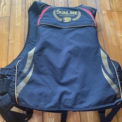 sunline specialist model サンライン釣ライフジャケットの画像