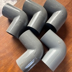 塩ビ管用エルボ（継手）