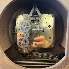 ウルゴス　置き時計の画像